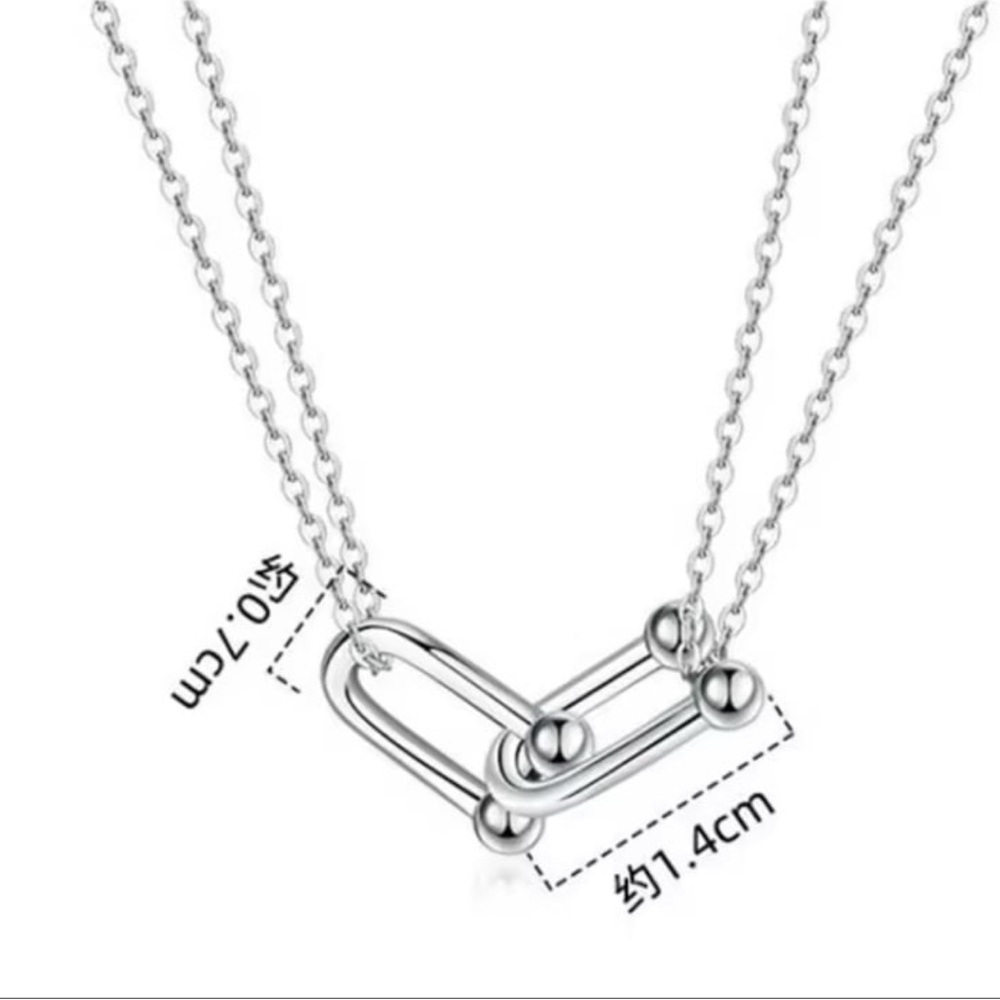 Gorgeous Silver Interlocking Loop Pendant Necklace - image 3